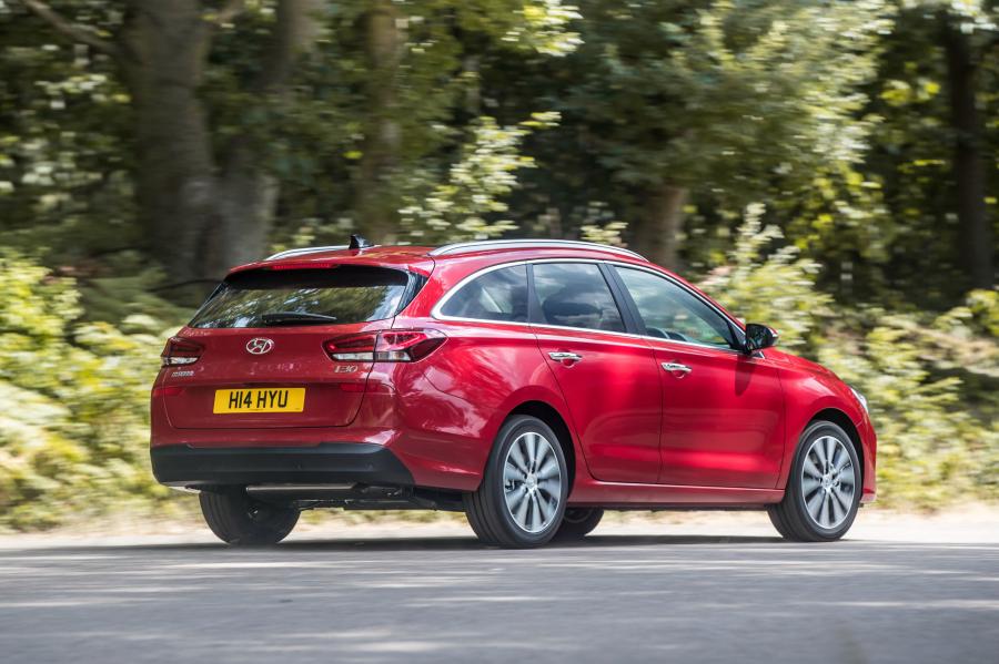  Hyundai i30 Tourer Go! SE (PD) 2018 года  (UK) (фото 12 из 40)